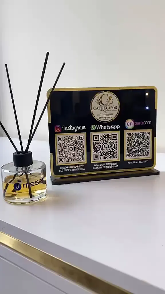 Karşılama masası ve Instagram, WhatsApp kodları